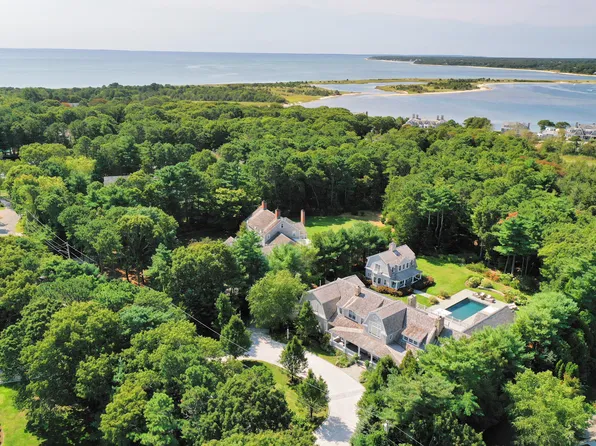 440 Grand Island Drive, Osterville, MA 02655