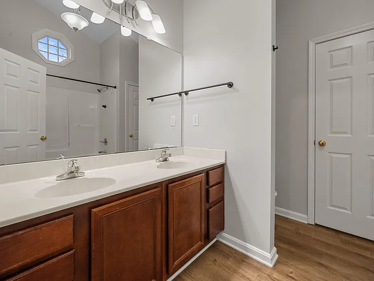 10945 Symington Cir — Photo 30