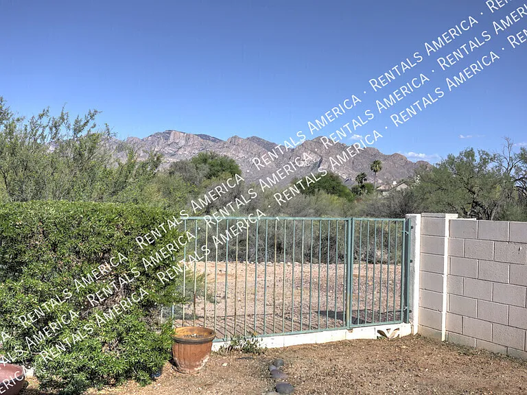 10984 N Double Eagle Ct — Photo 26