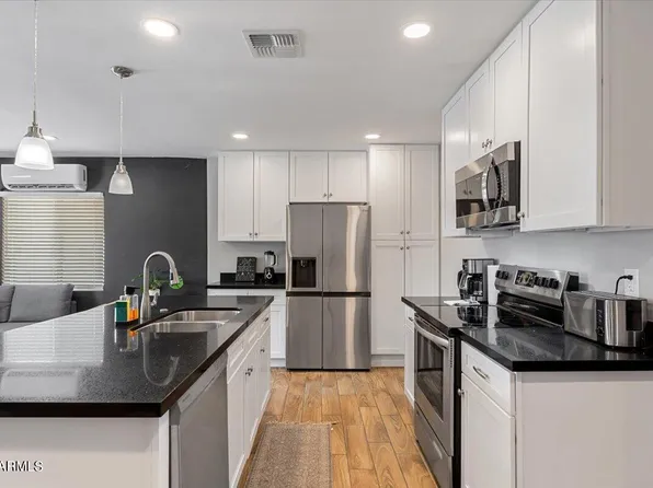 1708 E VERDE Lane, Phoenix, AZ 85016