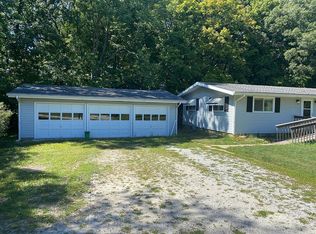 1466 Hickory Point Rd, Metamora, IL 61548