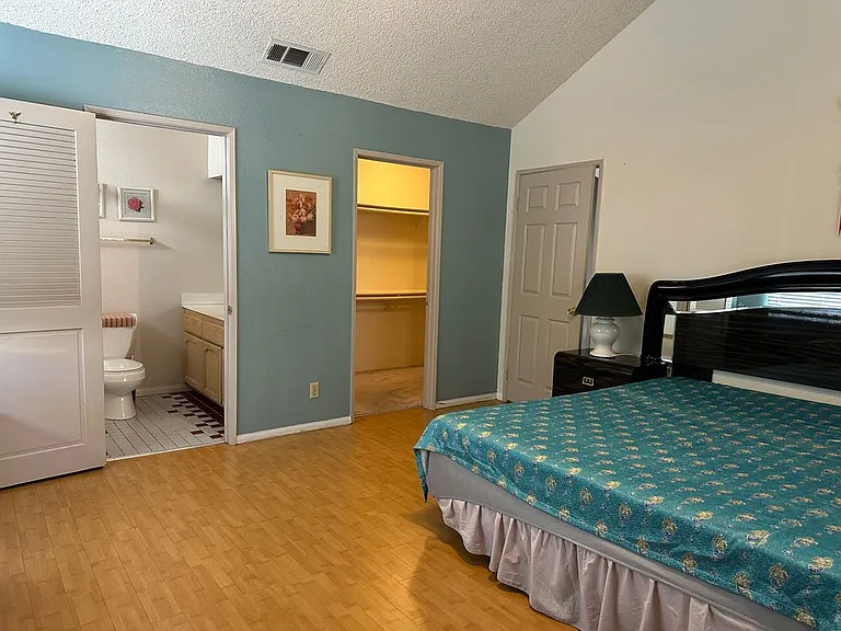 4146 Rowland Ave — Photo 6