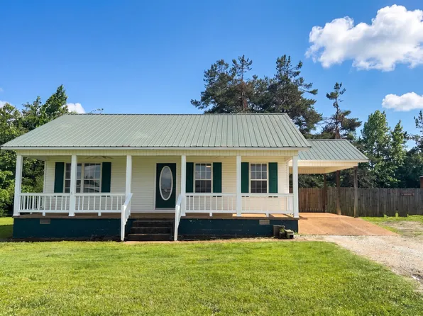 1040 Dodd Dr, Savannah, TN 38372