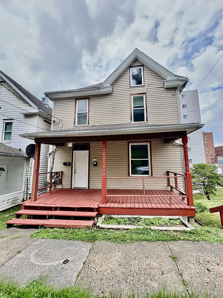 Building Photo - 535 Locust Ave #1