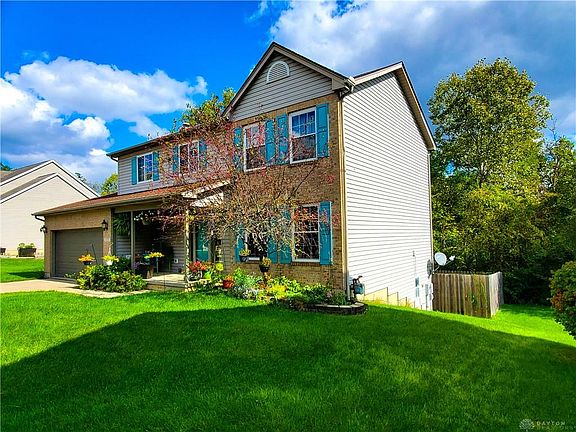 2nd image of 820 Meyers Ct