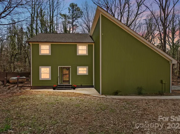 4125 Rivendell Ln, Mint Hill, NC 28227