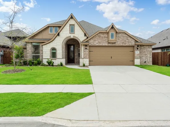1942 Snowball Ln, Glenn Heights, TX 75154