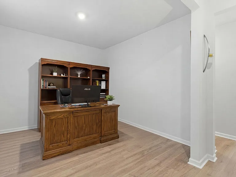 5026 Benelli Dr — Photo 4