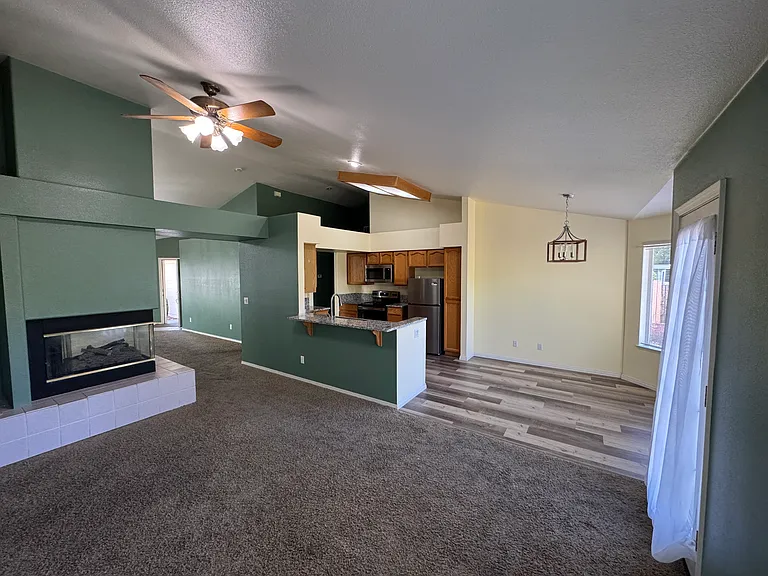 5850 Blue Horizon Dr — Photo 6
