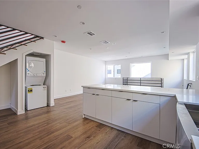 6425 Troost Ave #1/2 — Photo 3
