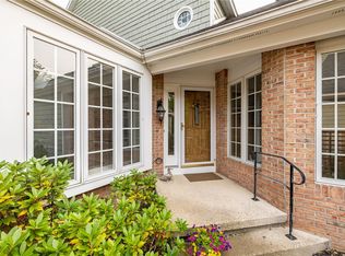 24 Landing View Ln, Fairport, NY 14450