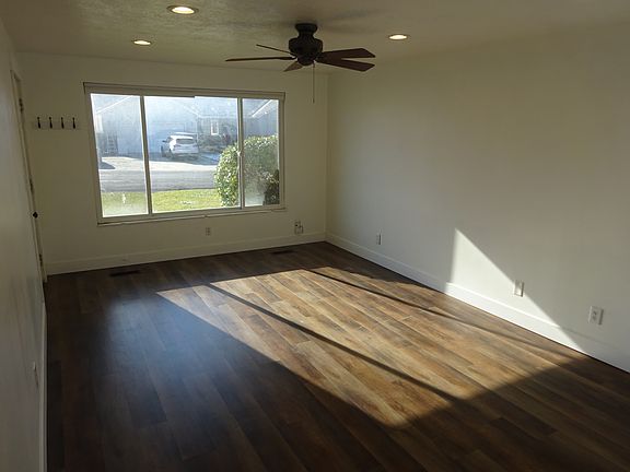 Main Floor Living Room