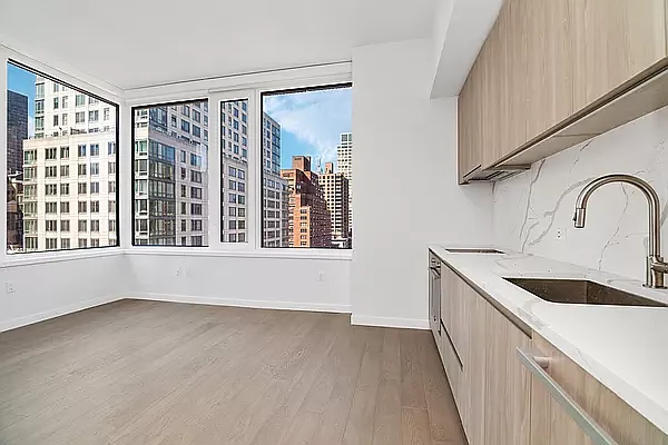 Rented by REAL New York | media 3