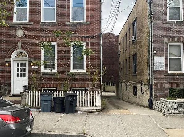 3341 Barker Ave #5, Bronx, NY 10467