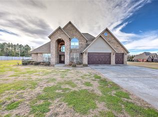 1581 Asbury Ln, Springdale, AR 72762