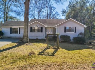 408 Langston Rd, Perry, GA 31069