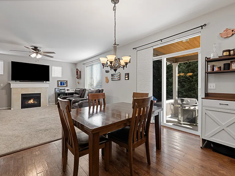 Eating Area and slider to back yard