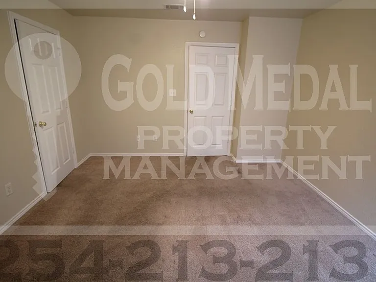 3402 Barcelona Dr — Photo 9