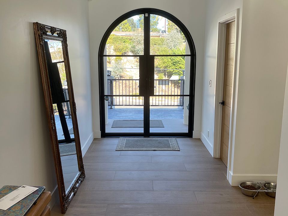 1st image of 23860 Burbank Blvd