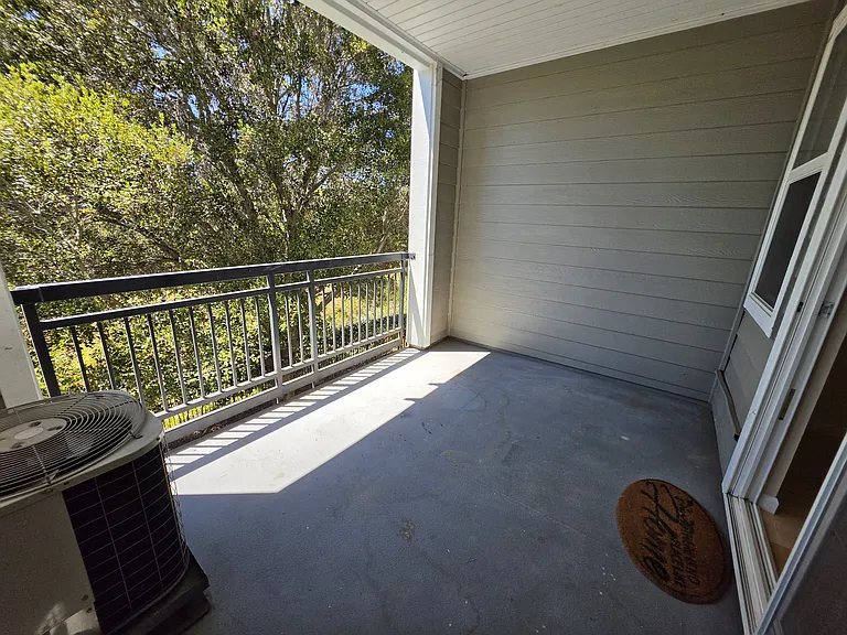 Balcony/patio