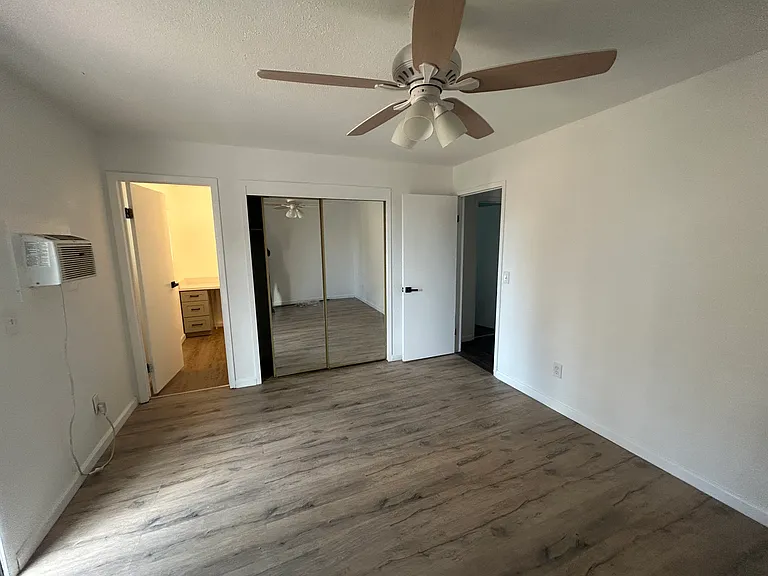 1727 Kasser Rd — Photo 8