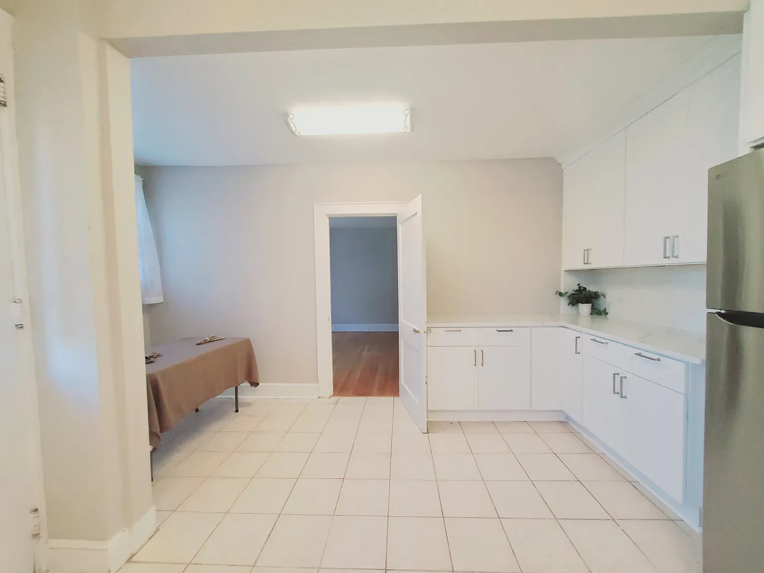 2 bed, 1.5 bath, 1250 sqft, $3,500 — Photo 4