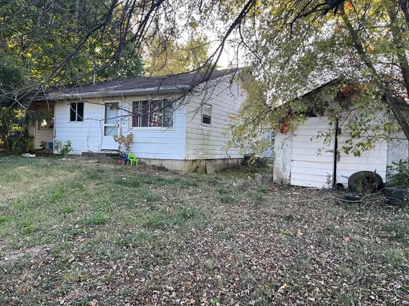 203 Engle Dr, Mc Arthur, OH 45651
