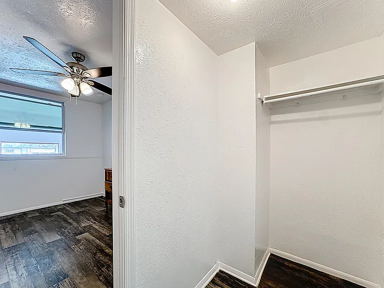 3944 Crayrich Cir #3944 — Photo 15
