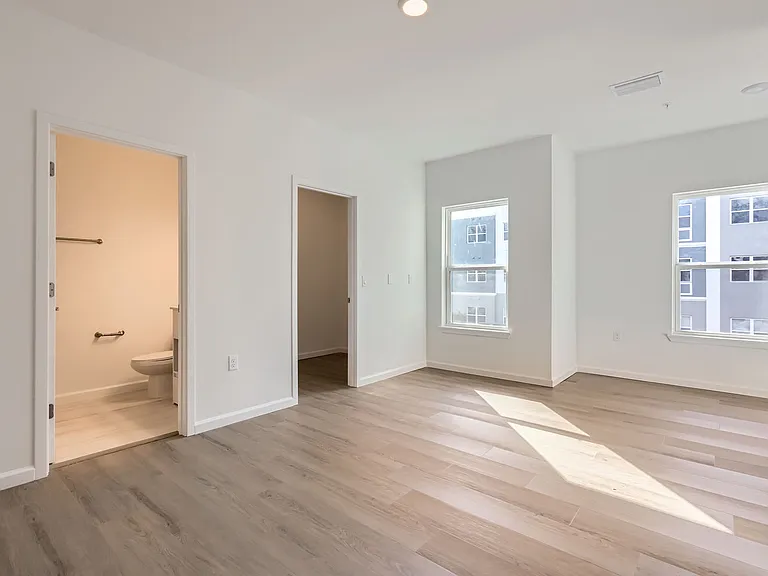 1217 Southstation Pl #502 — Photo 12
