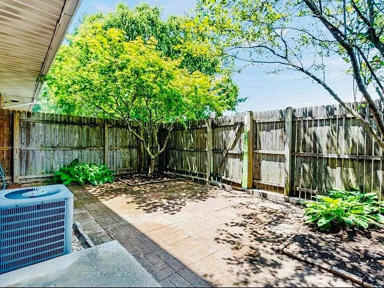 3500 Warwick Dr #27 — Photo 18