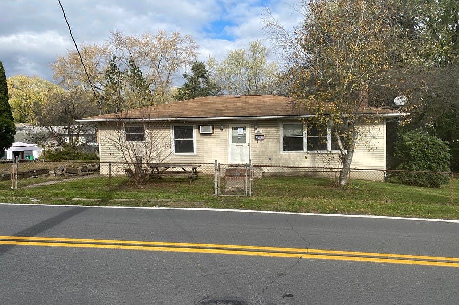 1st image of 150 Wilson St