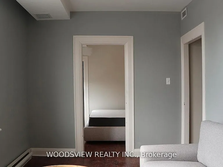 64 Simcoe St N #1 — Photo 7