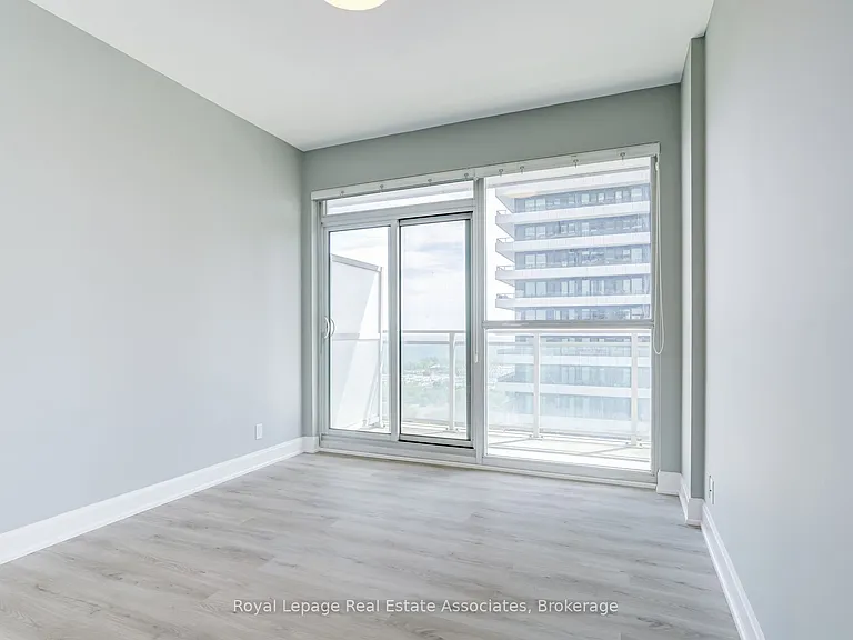 33 Shore Breeze Dr #2303 — Photo 12