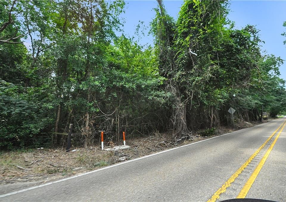 1st image of Robert Blvd