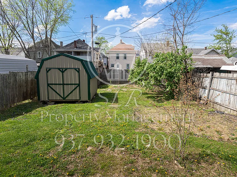 31 Erie Ave — Photo 18