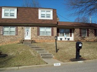 204 Vicar Pl, Danville, VA 24540