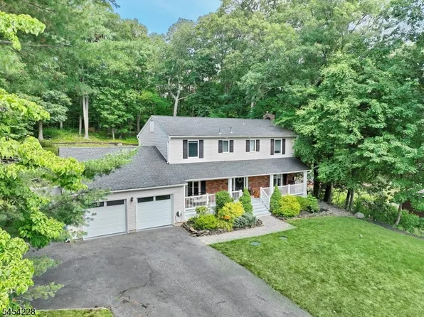 8 Northgate Park, Ringwood Boro, NJ 07456