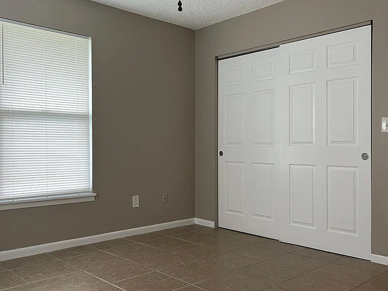 1836A Poinsettia Ave — Photo 12
