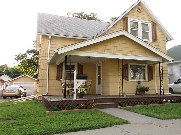 2nd image of 109 S 1st St