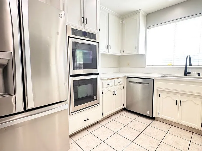 9131 Anchor Island Ct — Photo 6