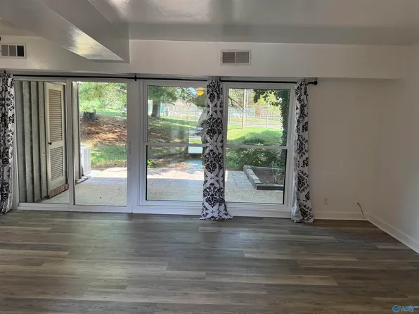 2207 Colony Dr SW, Huntsville, AL 35802