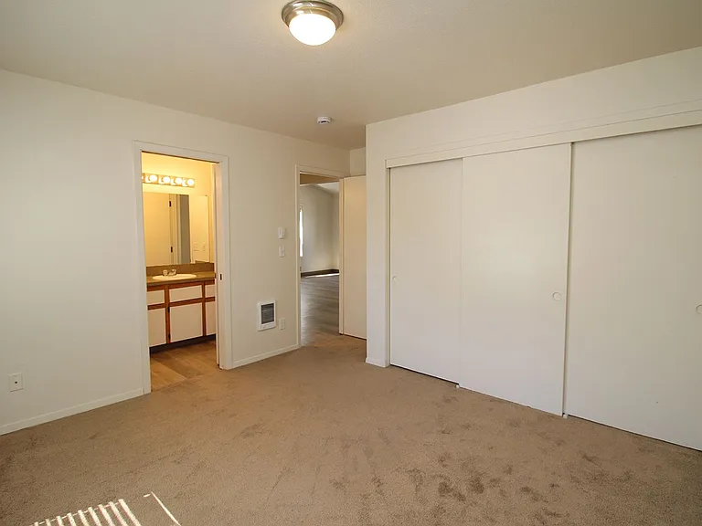 McKenzie Court — Photo 13