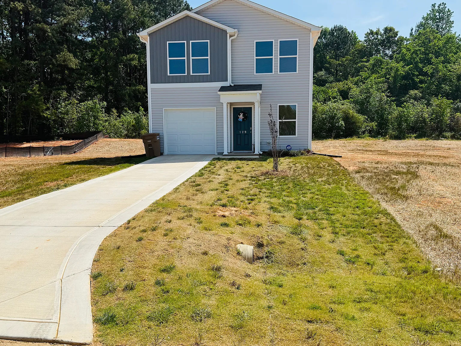 4 bed, 1802 sqft, $2,050 — Photo 1