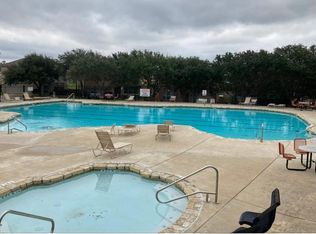 7230 Avery Rd, Live Oak, TX 78233