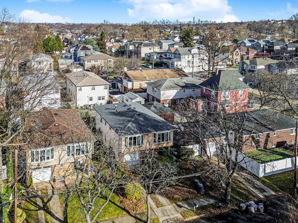 11 Denton Place image 4 of 47