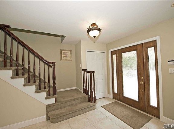 5th image of 391 Snedecor Ave
