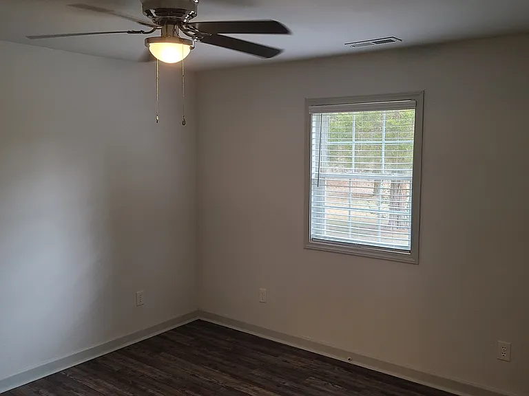 132 John Carl Dr — Photo 7