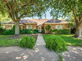 401 Victorian Dr, Waxahachie, TX 75165