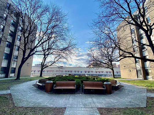 Rented by Bruma Realty LLC | media 8