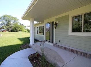 1404 Country Club Dr, Racine, WI 53406